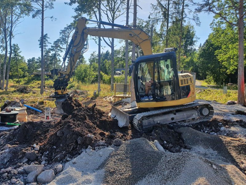 Öbornas Schakt & Planering Ab - grävmaskin