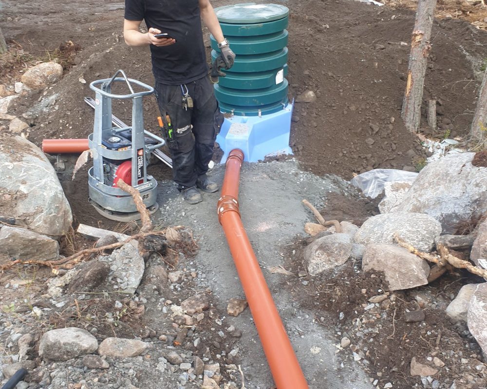 markarbete Tomtplanering och Avlopp - Öbornas Schakt & Planering Ab